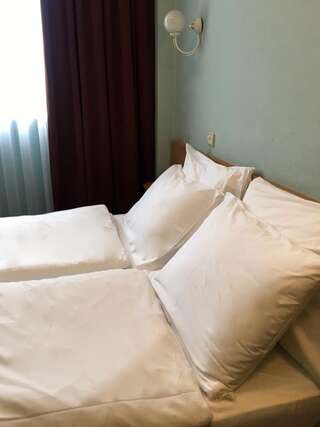 Гостиница КенигАвто Калининград Двухместный номер «Комфорт» с 1 кроватью или 2 отдельными кроватями-2